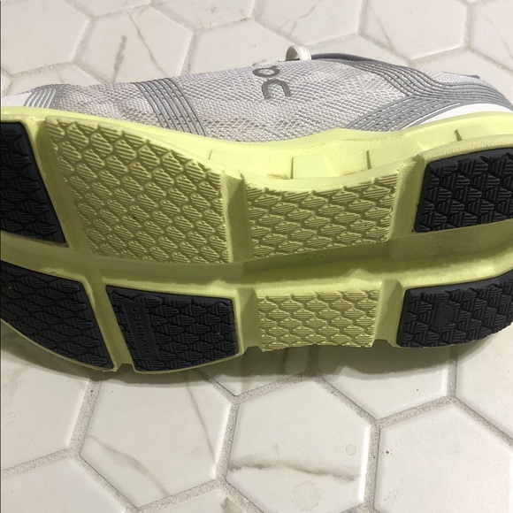 On cloud cloud go - Picture 2 of 3